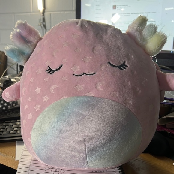 NWT Squishmallows - Cressida The Glow in The Dark Pink Axolotl - 11in - Picture 1 of 5